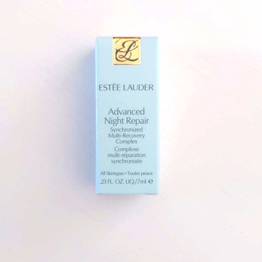 BNIB Estee Lauder / advanced night repair / mini
